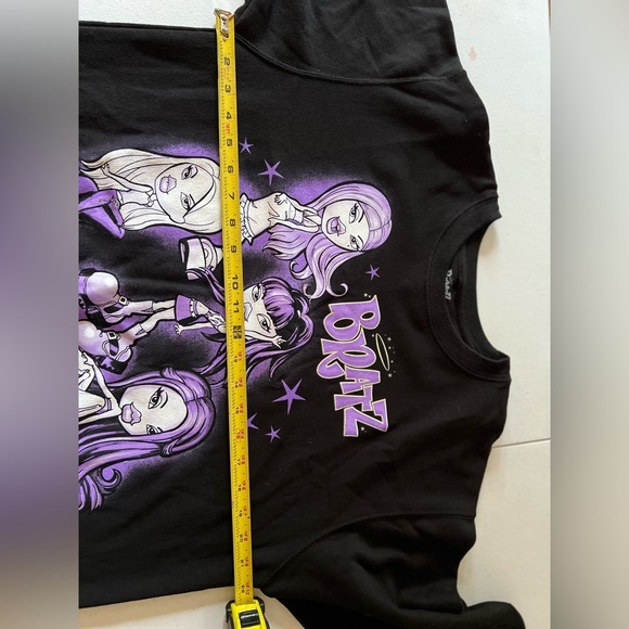 bratz doll Crew neck Sweatshirt Women’s Size Medium Oversized Purple Black NWOT - Picture 4 of 5